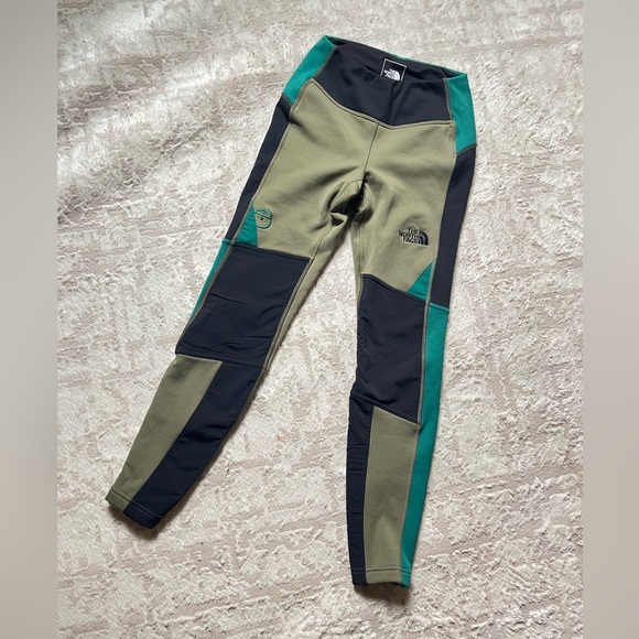 The North Face Olive and Black Leggings - Picture 1 of 6